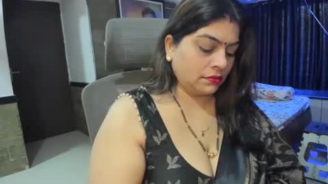 Snapshot of tarivishu23 chatting on 02-22-25, 01:44 tarivishu23 online show from 02-22-25, 01:44