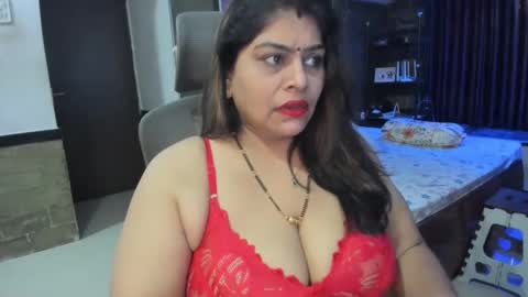 Snapshot of tarivishu23 chatting on 02-28-25, 01:03 tarivishu23 online show from 02-28-25, 01:03
