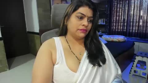 Snapshot of tarivishu23 chatting on 03-08-25, 04:01 tarivishu23 online show from 03-08-25, 04:01