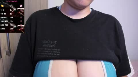 Snapshot of tarrant_ chatting on 05-11-26, 11:02 tarrant_ online show from 05-11-26, 11:02