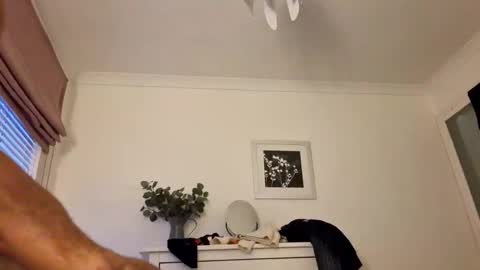 Snapshot of tartankingofscots chatting on 12-17-25, 02:56 tartankingofscots online show from 12-17-25, 02:56