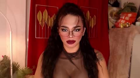 Snapshot of tasha_goddess chatting on 11-12-25, 12:49 tashaa online show from 11-12-25, 12:49