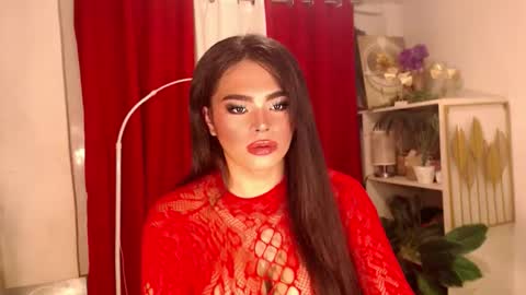 Snapshot of tasha_goddess chatting on 12-16-25, 11:15 tashaa online show from 12-16-25, 11:15