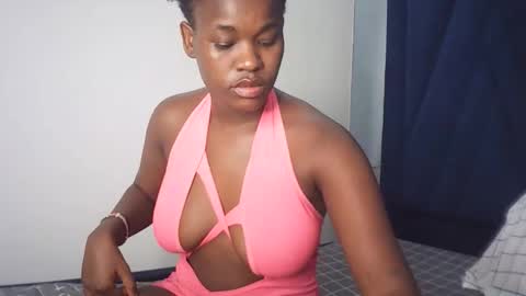 tashababy1 online show from 10-31-25, 09:05