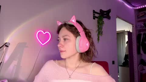 Darlin online show from 05-07-26, 10:04