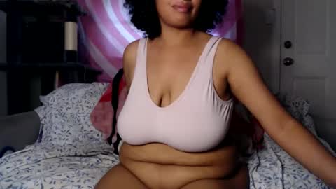 Snapshot of tasteekitty chatting on 11-13-25, 10:41 Tastee Kitty online show from 11-13-25, 10:41