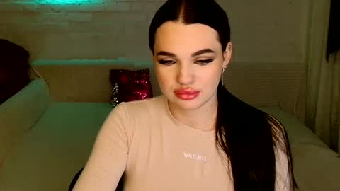 tasty_babyy online show from 02-10-25, 10:19