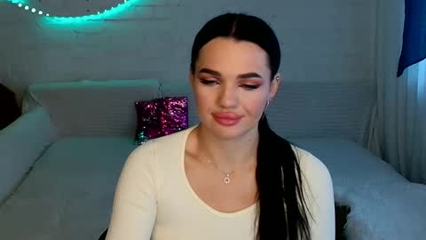 tasty_babyy online show from 10-23-25, 12:04