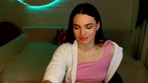 tasty_babyy online show from 11-18-25, 06:34