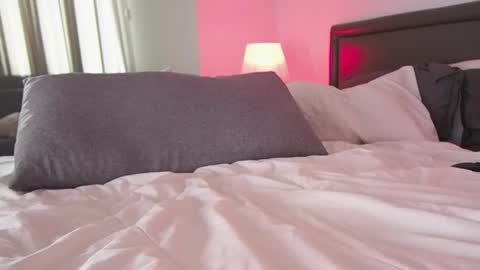 RHEA  pronanciation like Reya   online show from 11-07-25, 09:31