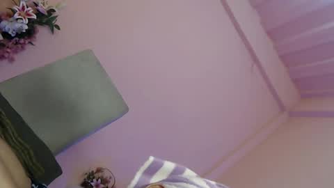 tasty_vannesa1982 online show from 07-24-26, 09:13