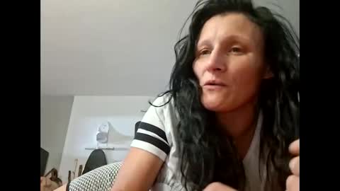 tastypeach6989 online show from 05-15-26, 10:17