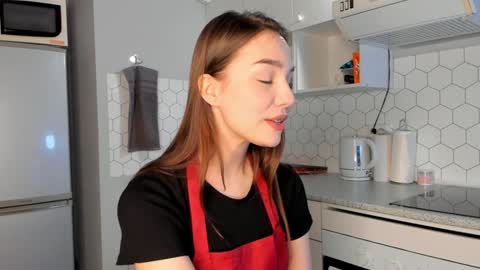 Snapshot of tate_angel chatting on 12-15-24, 04:26 Tate online show from 12-15-24, 04:26