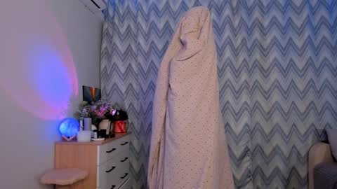 Snapshot of tate_angel chatting on 01-22-25, 09:21 Tate online show from 01-22-25, 09:21