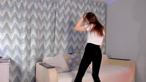 Snapshot of tate_angel chatting on 01-31-25, 06:14 Tate online show from 01-31-25, 06:14