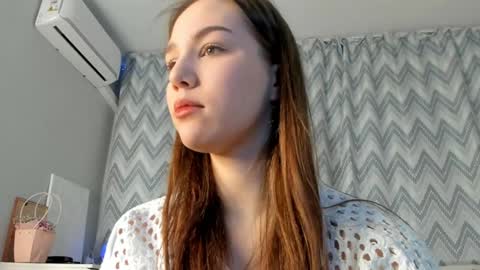 Snapshot of tate_angel chatting on 02-07-25, 06:13 Tate online show from 02-07-25, 06:13