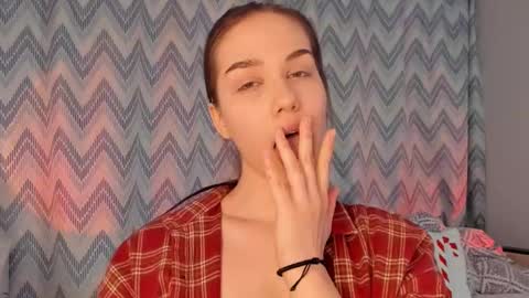 Snapshot of tate_angel chatting on 02-09-25, 06:05 Tate online show from 02-09-25, 06:05