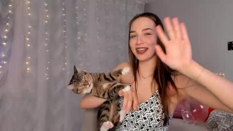 Snapshot of tate_angel chatting on 02-15-25, 06:12 Tate online show from 02-15-25, 06:12