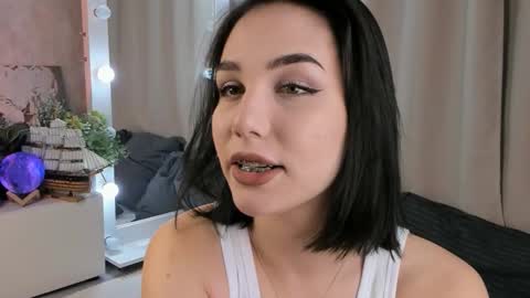 Snapshot of tate_angel chatting on 09-20-25, 06:20 Tate online show from 09-20-25, 06:20