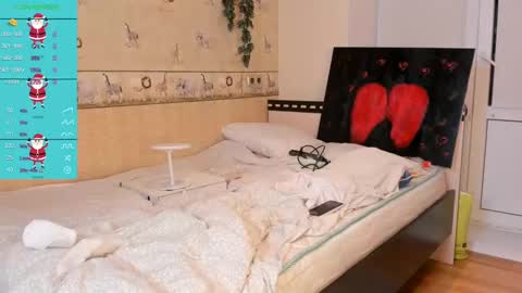 Snapshot of tate_west chatting on 12-22-24, 04:17 Lizzy online show from 12-22-24, 04:17