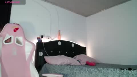 Tati Garcia online show from 12-21-24, 03:58