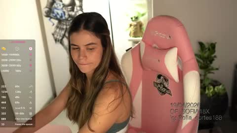 Snapshot of tatiana__cortes18 chatting on 04-19-26, 07:27 Sofia But You can call me Sofi online show from 04-19-26, 07:27