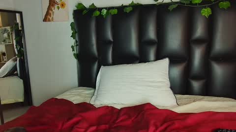 tatiana_mendoza online show from 03-08-25, 04:50