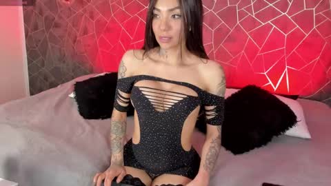 Snapshot of tatiana_oficial chatting on 05-17-26, 05:27 Tatiana NEW ACCOUNT online show from 05-17-26, 05:27