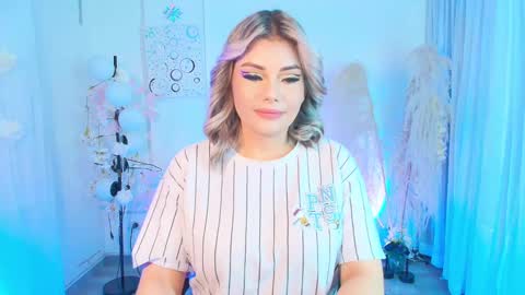 Snapshot of tatiana_ruiiz chatting on 01-30-25, 01:11 Tatiana online show from 01-30-25, 01:11
