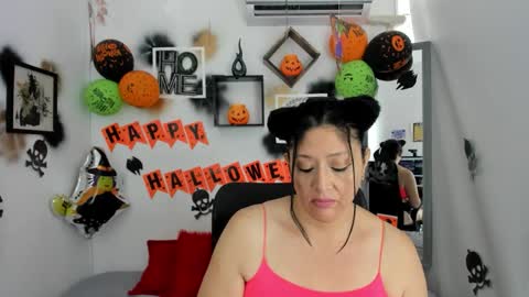 tatiana_sofiaa online show from 10-28-25, 02:31