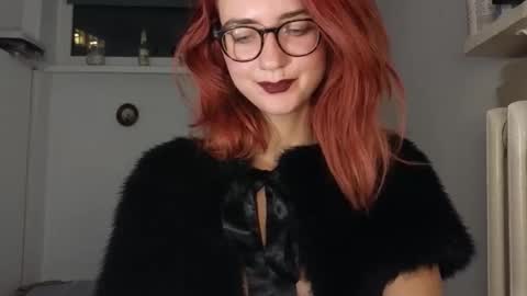 Snapshot of tatianaromanova chatting on 09-23-25, 07:50 Tatiana online show from 09-23-25, 07:50