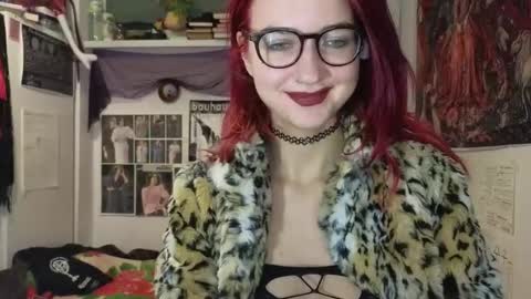 Snapshot of tatianaromanova chatting on 11-09-25, 06:39 Tatiana online show from 11-09-25, 06:39