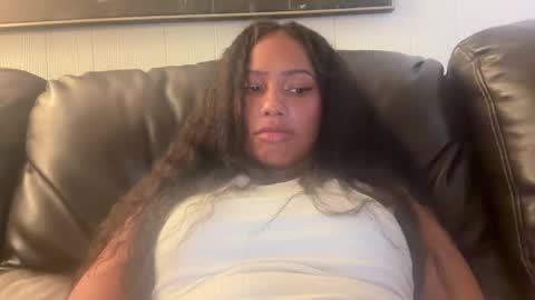 Tatianna Marie online show from 10-07-25, 10:07