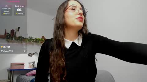 Tatianna online show from 09-26-25, 09:19