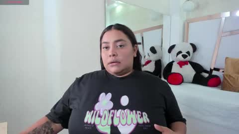 Snapshot of tatikanyx chatting on 05-06-26, 12:21 tatikanyx online show from 05-06-26, 12:21