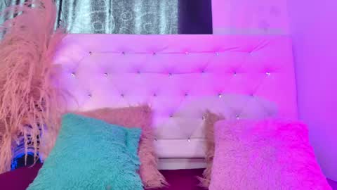 Snapshot of tatixxxvega chatting on 06-08-26, 07:14 tatix online show from 06-08-26, 07:14