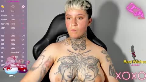 Snapshot of tatoo_girl chatting on 12-06-24, 06:17 jess online show from 12-06-24, 06:17