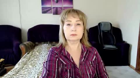 Snapshot of tattease chatting on 05-11-26, 12:55 Tattease online show from 05-11-26, 12:55