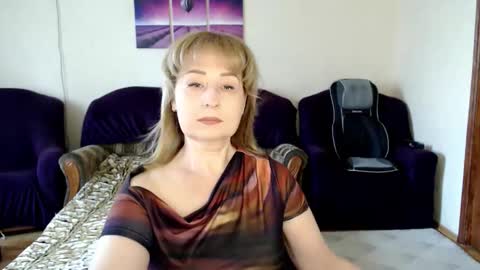 Snapshot of tattease chatting on 06-08-26, 12:16 Tattease online show from 06-08-26, 12:16