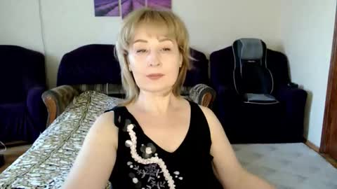 Snapshot of tattease chatting on 06-09-26, 01:01 Tattease online show from 06-09-26, 01:01