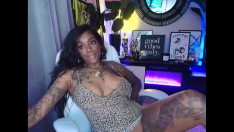 Tatted Queen online show from 01-03-25, 02:43