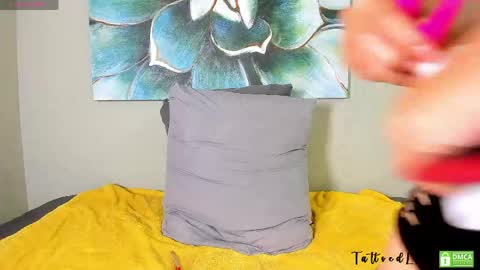 tattoedlexi_ online show from 04-14-26, 07:58