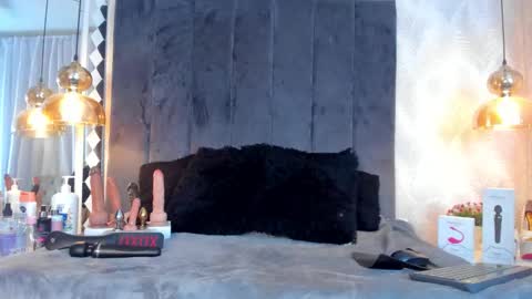 Tatto Fox online show from 11-02-25, 11:56