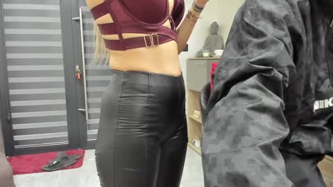 Snapshot of tattoo_couple77 chatting on 01-13-26, 11:26 Nicole online show from 01-13-26, 11:26