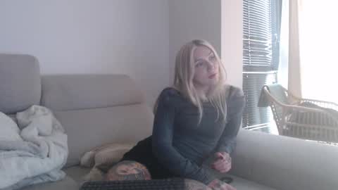 tattoobbgirl online show from 11-14-25, 02:27