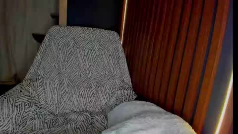 Antonia online show from 03-12-25, 07:59