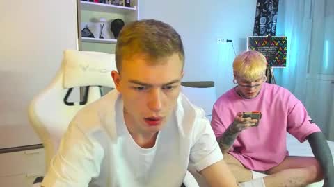 Alex but u can call me Theo online show from 01-17-26, 02:55