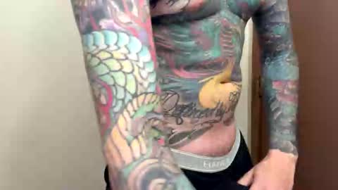 tattooed8in online show from 12-21-25, 09:44