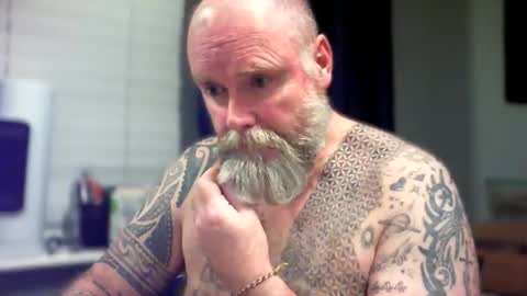 Tattooeddilf 01 online show from 09-08-25, 10:53