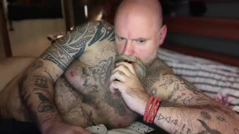 Tattooeddilf 01 online show from 10-16-25, 11:17